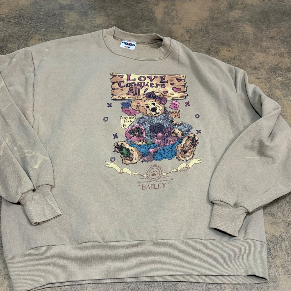 Jerzees Sweatshirt Unisex L Tan Boyds Bear Bailey Love Conquers All Vintage 1028